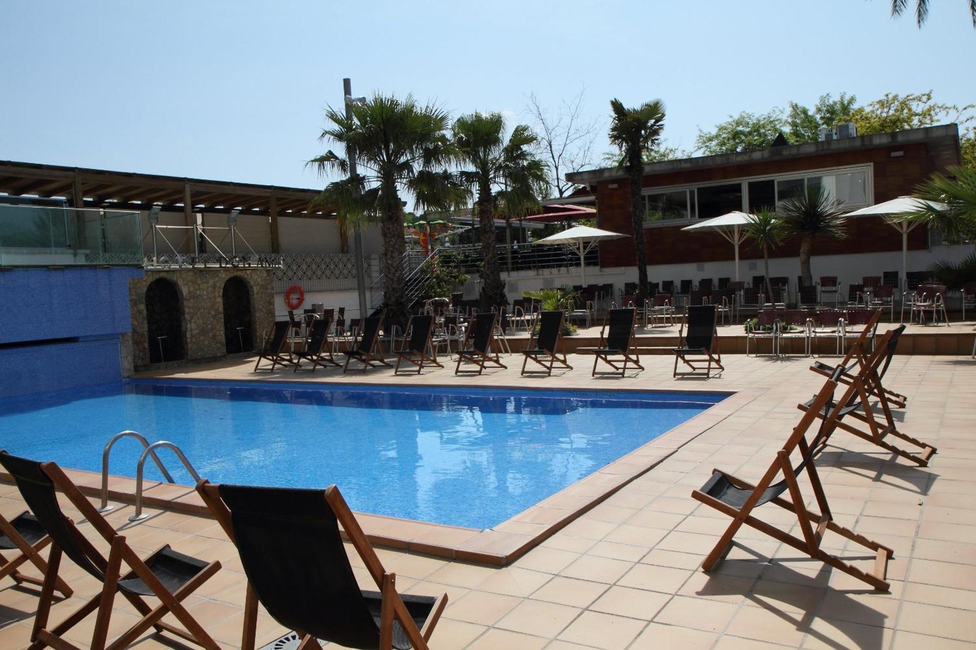 Don Angel - Adults Recommended Hotel ซานตาซูซานนา ภายนอก รูปภาพ