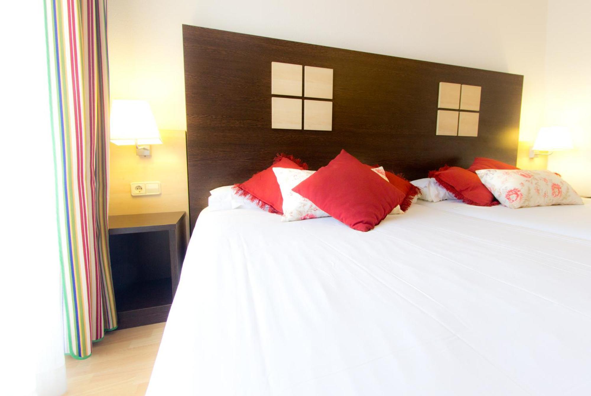Don Angel - Adults Recommended Hotel ซานตาซูซานนา ห้อง รูปภาพ