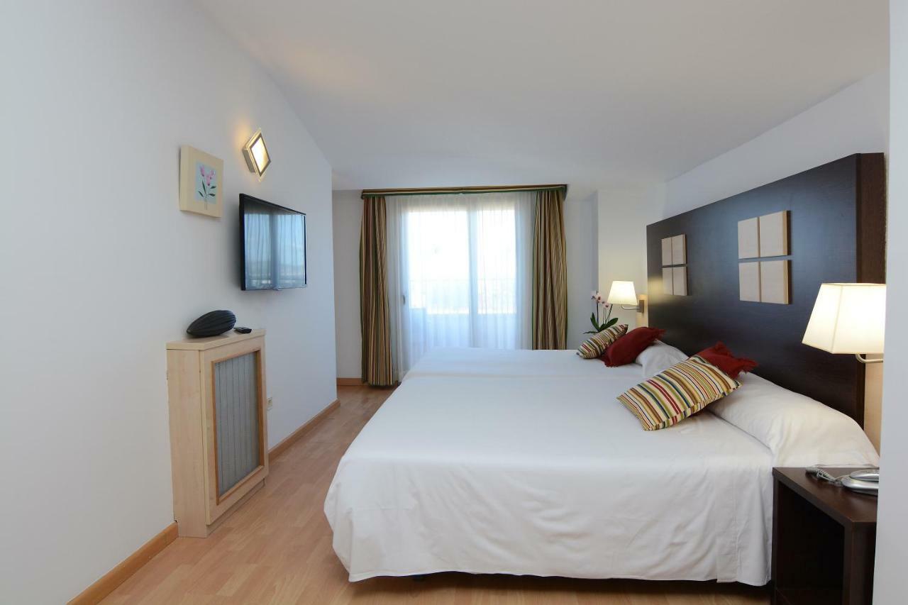 Don Angel - Adults Recommended Hotel ซานตาซูซานนา ภายนอก รูปภาพ